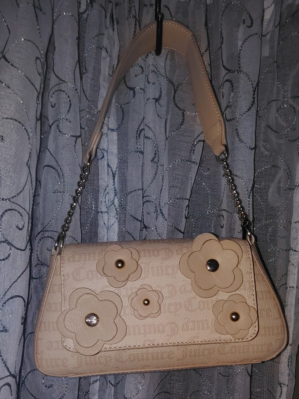 Women's Beige Floral Appliqué Shoulder Bag By Juicy Couture